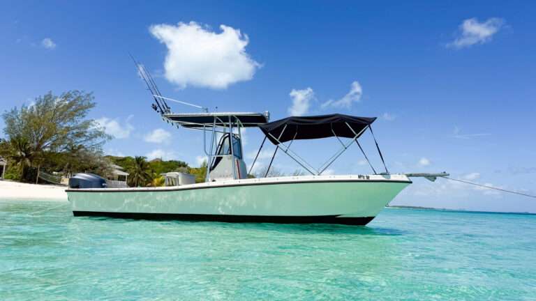 Private J.Co Charters boat tour in Nassau, Bahamas