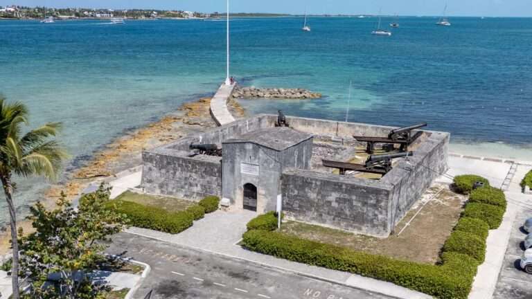 fort montagu nassau