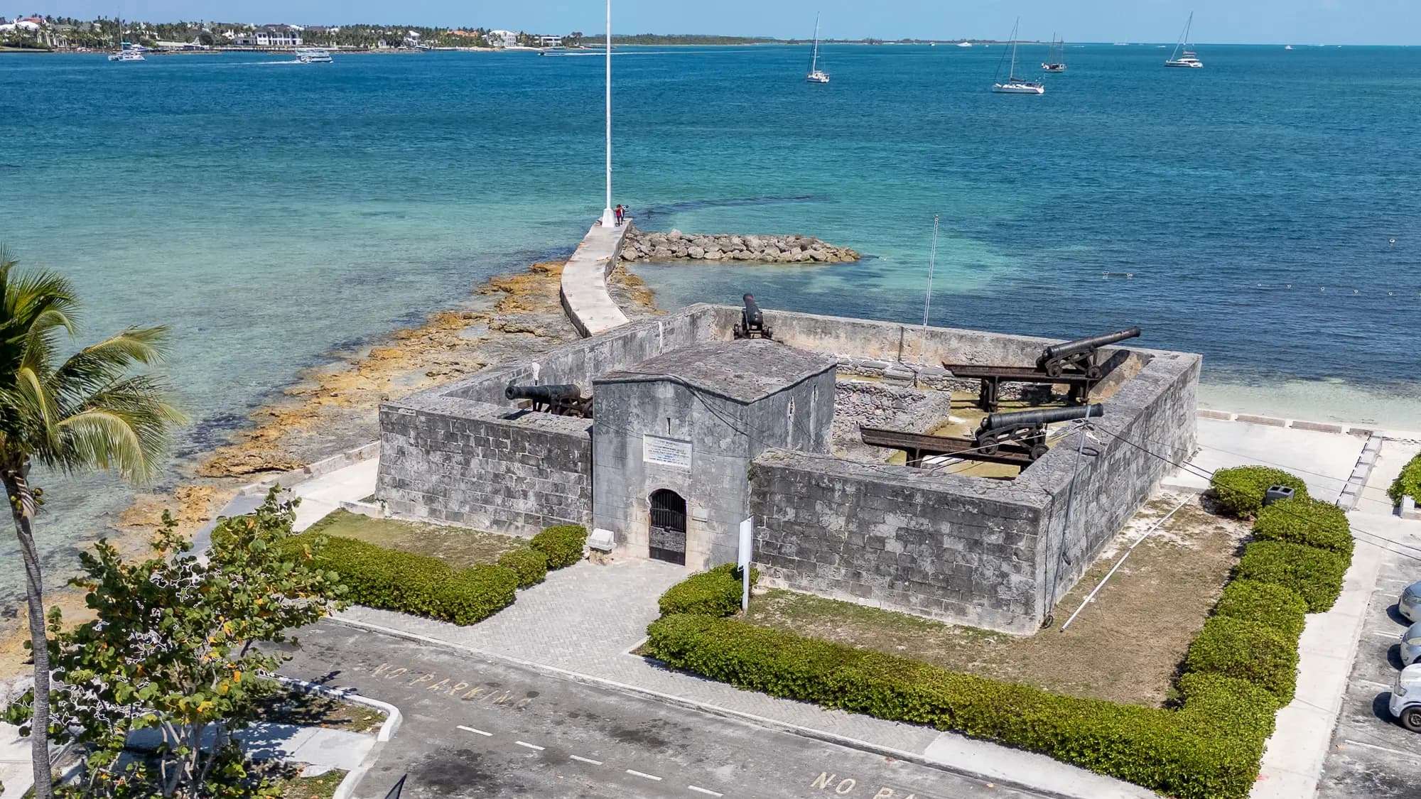 fort montagu nassau